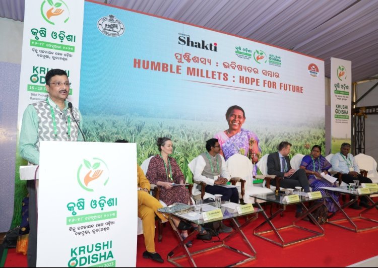 Chairing the seminar on “Humble Millets: Hope for Future