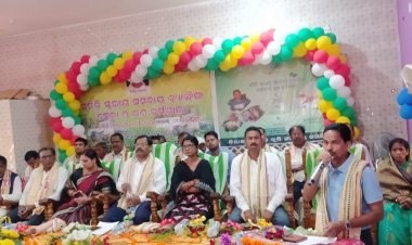 ମଠକରଗୋଳାରେ ବ୍ୟାଙ୍କିଙ୍ଗ ସେବା ଓ ଋଣ କର୍ମଶାଳା ଆୟୋଜିତ, ଚାଷୀ ଭାଇ ମାନଙ୍କ ପାଇଁ ବିନା ସୁଧରେ ୧ ଲକ୍ଷ ଟଙ୍କା ପର୍ଯ୍ୟନ୍ତ ଋଣ ବ୍ୟବସ୍ଥା