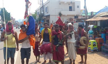 ଦଣ୍ଡୁଆଙ୍କ ଦଣ୍ଡନୃତ୍ୟ ଭକ୍ତଙ୍କ ମନମୋହିଲା