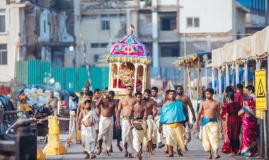 ମହା ସମାରୋହ ରେ ଚାଲିଛି ମହାପ୍ରଭୁ ଙ୍କ ଚନ୍ଦନ ଯାତ୍ରା