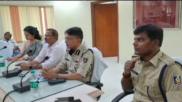 ସମ୍ବଲପୁରରେ ବସିଲା ଶାନ୍ତି କମିଟି ବୈଠକ, ହିଂସା ସୃଷ୍ଟିକାରୀ ଭିଡିଓ କଲେ ନିଆଯିବ କାର୍ଯ୍ୟାନୁଷ୍ଠାନ