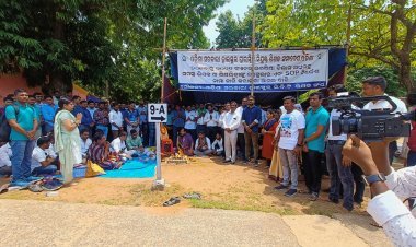 ଶାନ୍ତିପୂର୍ଣ୍ଣ ବିକ୍ଷୋଭ ସହ ଭିନ୍ନ ଢଙ୍ଗରେ ପ୍ରତିବାଦ