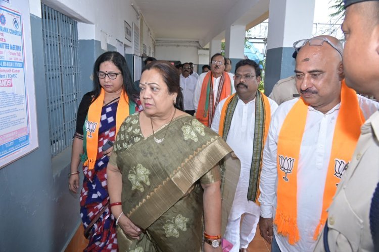ରେଳ ରାଷ୍ଟ୍ରମନ୍ତ୍ରୀଙ୍କ ଦ୍ୱାରା ଖଲିକୋଟ ରେଳ ଷ୍ଟେସନ ନୀରିକ୍ଷଣ, MOSR inspected Khalikot railway station