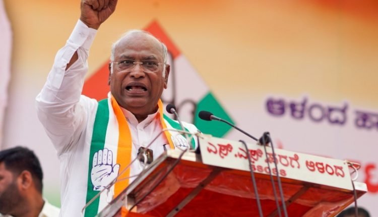 ମୋଦୀ ସରକାରଙ୍କୁ ଖଡ଼ଗେଙ୍କ ଭର୍ତ୍ସନା