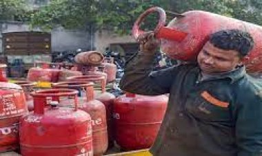 କମିଲା ଗ୍ୟାସ ସିଲିଣ୍ଡର ଦର