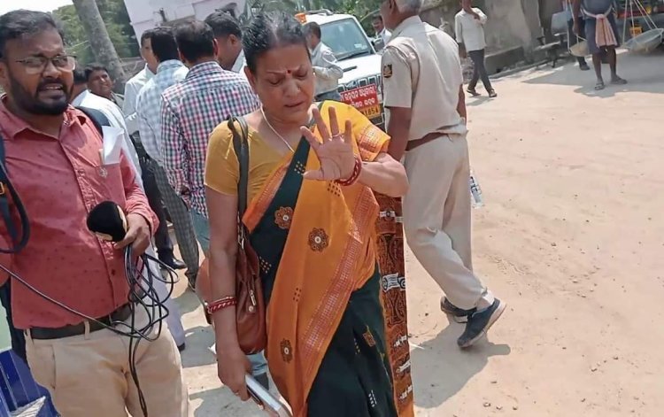 ଭିଜିଲାନ୍ସ ଜାଲରେ ଭଦ୍ରକର ପୂର୍ବତନ ଜିଲ୍ଲା ସମାଜମଙ୍ଗଳ ଅଧିକାରୀ