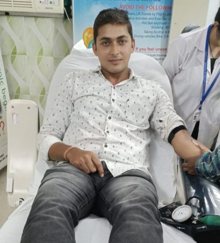 ରକ୍ତ ଦାନ କଲେ ବିଧାୟକ ଙ୍କ ଅଙ୍ଗ ରକ୍ଷକ