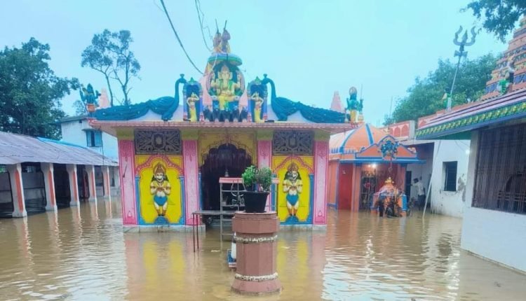 ପୋଲ ଉପରେ ପାଣି, ସମ୍ବଲପୁର- ସୋନପୁର ଯୋଗାଯୋଗ ବିଚ୍ଛିନ୍ନ