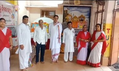 ଖୋର୍ଦ୍ଧା ଜିଲ୍ଲା ର ବିଭିନ୍ନ ସ୍କୁଲ ରେ ଗୁରୁ ଦିବସ ପାଳିତ