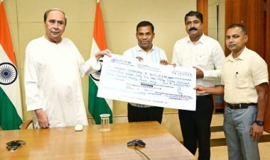 ଓଡିଶା କୃଷି ଶିଳ୍ପ ନିଗମ ଲିମିଟେଡ ଓ ରାଜ୍ୟ ସମବାୟ ବ୍ୟାଙ୍କ ପକ୍ଷରୁ ରାଜ୍ୟ ସରକାରଙ୍କୁ ଲାଭାଂଶ ପ୍ରଦାନ