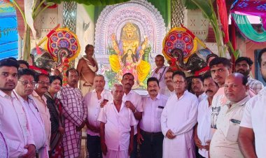 ଭୁବନ ଲକ୍ଷ୍ମୀପୂଜା ମଣ୍ଡପ ପରିଦର୍ଶନ କଲେ ମନ୍ତ୍ରୀ,ସାଂସଦ