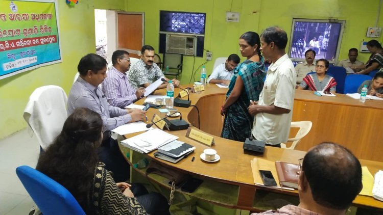 ସୋନପୁର ବ୍ଲକ ରେ ଜିଲ୍ଲାପାଳ ଓ ଆରକ୍ଷୀ ଅଧିକ୍ଷକ ଙ୍କ ଯୁଗ୍ମ ଅଭିଯୋଗ ଶୁଣାଣି ଶିବିର ଅନୁଷ୍ଠିତ