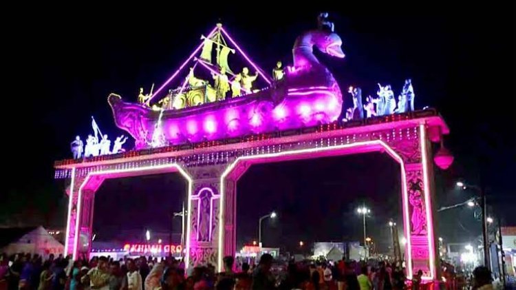 ଗୋଟିଏ ଦିନ ବଢ଼ିଲା କଟକ ବାଲିଯାତ୍ରା