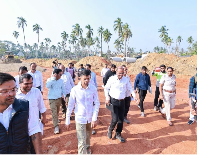 ପୁରୀ ଗସ୍ତକରି ଶ୍ରୀଜିଉଙ୍କୁ ଦର୍ଶନ କରିବା ସହ ପରିକ୍ରମା ପ୍ରକଳ୍ପ କାମର ସମୀକ୍ଷା କଲେ ୫-ଟି ଅଧ୍ୟକ୍ଷ କାର୍ତ୍ତିକ ପାଣ୍ଡିଆନ