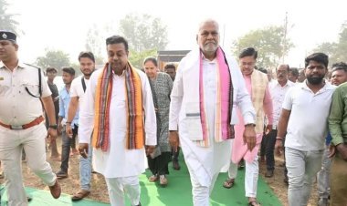 ଚିଲିକା ମଝିରେ ଫସିଗଲେ କେନ୍ଦ୍ରମନ୍ତ୍ରୀ