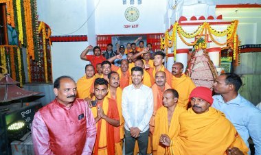 ହୋମଯଜ୍ଞ ଓ ଚଣ୍ଡିପାଠରେ ପ୍ରକମ୍ପିତ ହେଉଛି ସମଲେଇ ପୀଠ