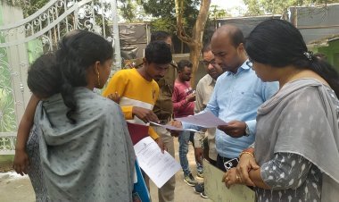 ନିଜ ଜାଗା ଥାଇ ବାର ଦୁଆର