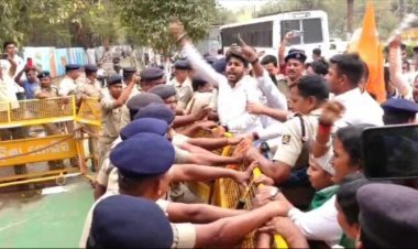 ଗଣ ଶିକ୍ଷାମନ୍ତ୍ରୀଙ୍କ ବାସ ଭବନ ଘେରିଲା ଏବିଭିପି