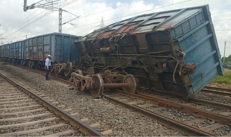 ପାରାଦୀପରେ ମାଲବାହୀ ଟ୍ରେନ ଲାଇନଚ୍ୟୁତ