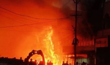 ଭୟାବହ ଅଗ୍ନିକାଣ୍ଡ; ଜଳିଗଲା ୨୦ ଦୋକାନ